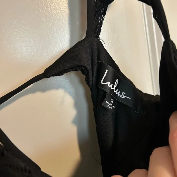 Lulus Tie-Back Black Lace Dress - Picture 4 of 6